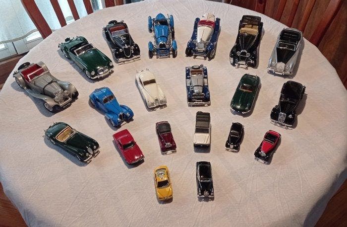 Rio, Polistil, Bburago, Cursor Modell 1:43 - Modelauto (20), Hobby & Loisirs créatifs, Voitures miniatures | 1:5 à 1:12