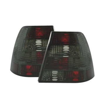 FEUX ARRIÈRE POUR VOLKSWAGEN VW BORA 1J 98-05 FUMÉ, Verzenden