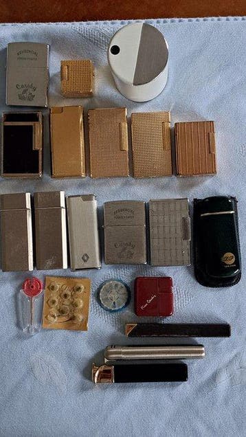 S.T. Dupont - Aansteker - Plastic, Goud-plated,zilverkleurig