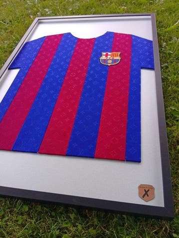 Brother X - Prototype / Art van een FC Barcelona shirt in, Antiek en Kunst