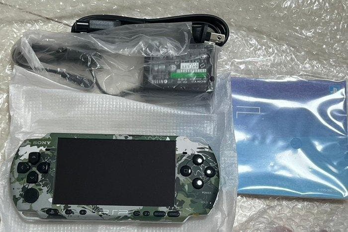 Sony - Playstation Portable (PSP) - Sony PSP-3000 Metal Gear, Consoles de jeu & Jeux vidéo, Consoles de jeu | Accessoires Autre
