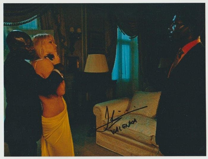James Bond 007: Casino Royale - Signed Photo - Ivana, Verzamelen, Film en Tv