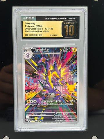 Pokémon - 1 Graded card - Toxtricity - 30th Celebration -