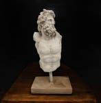 sculptuur, Dorso Menelao - 41 cm - Gegoten steen