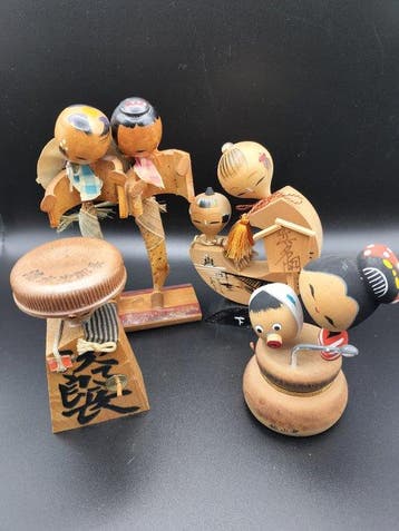 Creatieve Japanse kokeshi-poppen - Hout - Japan - Shwa