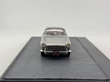 Matrix 1:43 - Modelauto - Ferrari 250 GT Lusso, Nieuw