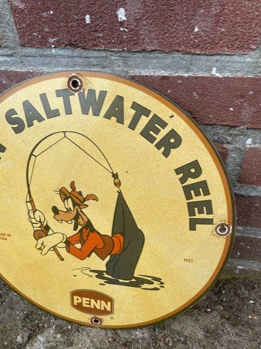 Penn Saltwater Reel emaille reclamebord – Goofy cartoon, Antiek en Kunst, Antiek | Wandborden en Tegels