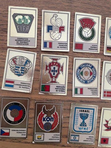 1975 Panini - 15 Sticker - Good (GD)