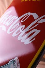 Coca-Cola - Emaille bord - XXL Coca-Cola flesdop-hoed spot;