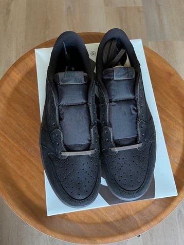 Nike - Air Jordan 1 Low, OG SP Travis Scott Velvet Brown -