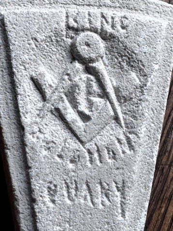 calcaire Clé de voûte maçonnique de la fin du XIXe siècle /, Collections, Objets militaires | Général
