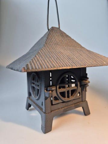 Lamp - Gietijzer - Pagode lantaarn, Japan