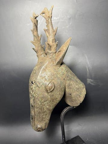 Groot hoofd hert - Yoruba - Nigeria (Zonder minimumprijs)
