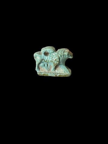 Oud-Egyptisch Faience Lion Amulet. Spaanse exportvergunning, Verzamelen