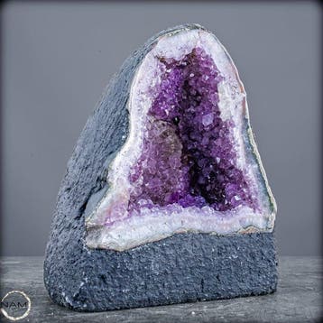 Rariteit uit Uruguay – amethistdruse met perfecte Kristal-