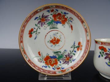 Kop en schotel - Porselein - Qianlong 1736-1795