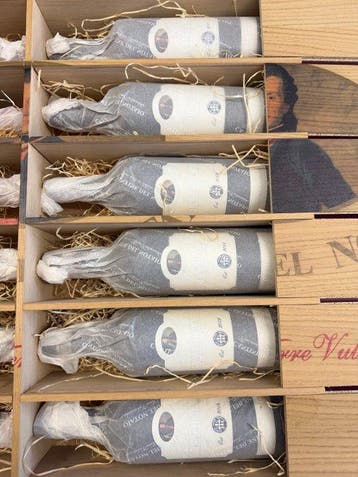 Cantine del Notaio: La Firma & Sigillo Vertical Collection -