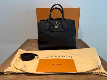 Louis vuitton handtas city steamer (T.e.m. 11/09), Nieuw