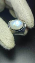 Bague de pierre lune naturelle en cabochon ovale · Argent