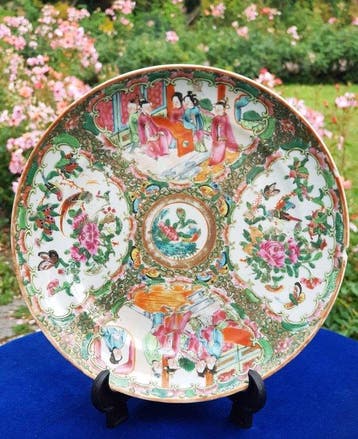 Antiek Chinees Export Famille Rose Porselein bord met Rose