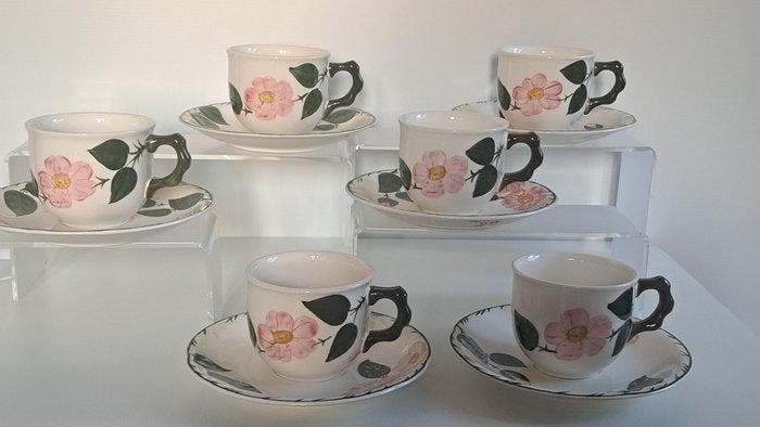 Villeroy & Boch - Koffie- en theeservies (12) - Wild-Rose -, Antiek en Kunst, Antiek | Meubels | Tafels
