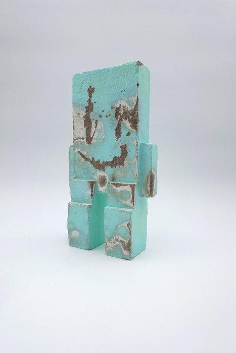 Wxyz (1980) - sculptuur, 322-1 - 246 mm - beton - 2025, Antiek en Kunst, Kunst | Designobjecten