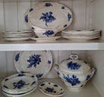Villeroy & Boch - Service de table (23) - Model Rose Bleue -, Antiquités & Art