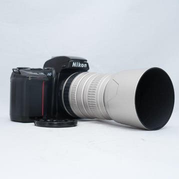 Nikon F-601 Quartz Date with Sigma 100-300mm f/4.5-6.7 DL