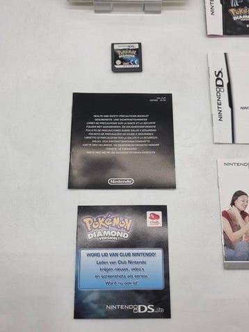 Nintendo - DS - Pokémon Diamond Version (EUR) Version  -