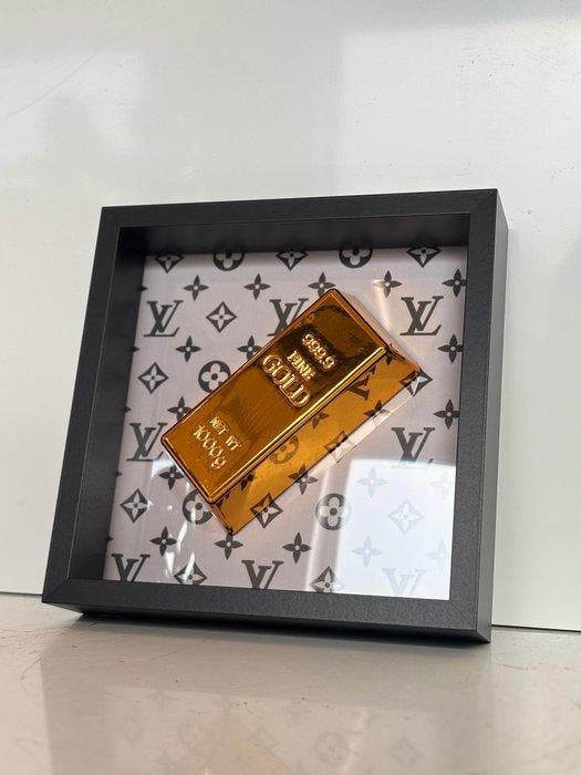 Rob VanMore - Gold Bar by Louis Vuitton, Antiek en Kunst, Kunst | Schilderijen | Modern