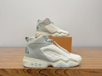 Louis Vuitton - LV Trainer 2 Grey / Bege - Sneakers - Maat:, Nieuw