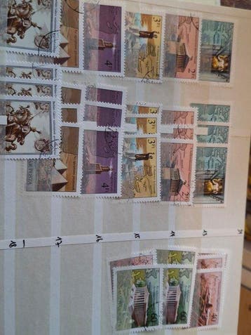 Hongarije - Hongarije veel zegel en blokken in dik oud zwaar, Gestempeld