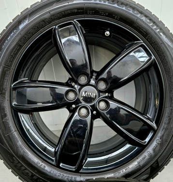 MINI Countryman F60 BMW X1 F48 X2 F39 17 inch winterbanden, Verzenden, Banden en Velgen