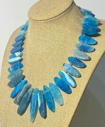 Set van natuurlijk blauw agaat uit Brazilië /1100 ct / Zeer
