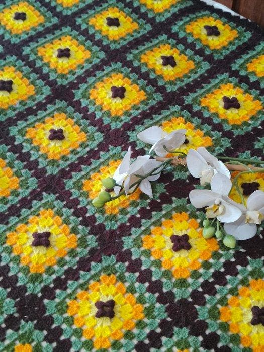 Bedsprei - 230 cm - 200 cm - Gezellig en elegant, Antiquités & Art, Tapis & Textile