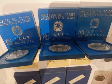 Italië. 500, 1000 Lire 1973/1986, Lot of 5 Coins (Zonder