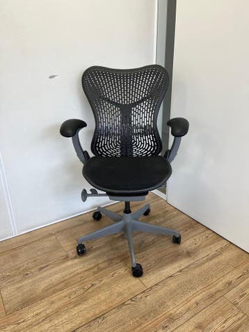 50x Refurbished Herman Miller Mirra Grijs Zwart, Verzenden, Bureaustoel