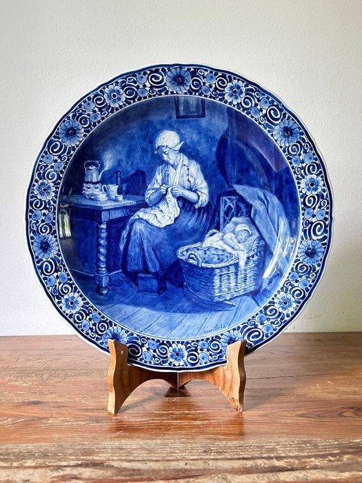 De Porceleyne Fles, Delft - Plat - Faïence - Grande assiette, Antiek en Kunst, Antiek | Glaswerk en Kristal