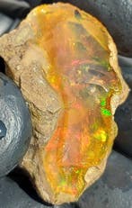 Ethiopische opaal 85,4 ct Ruw - Hoogte: 2.3 cm - Breedte: