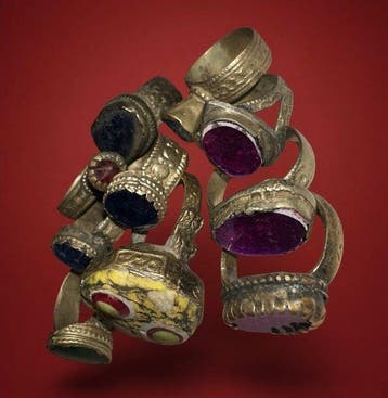 Post-middeleeuws / antieke of vintage ringen uit een