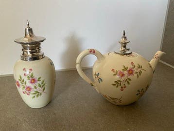 Theepot (2) - trekpotje en theebus - .835 zilver -