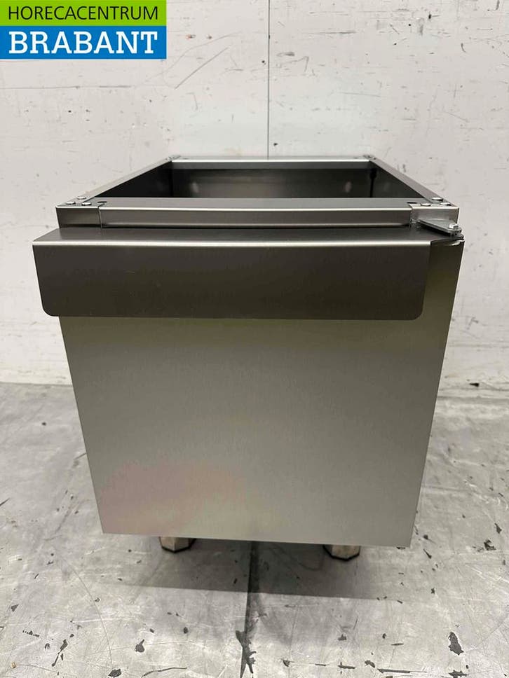Socle en acier inoxydable avec porte battante 650 Série 40, Zakelijke goederen, Horeca | Overige, Verzenden