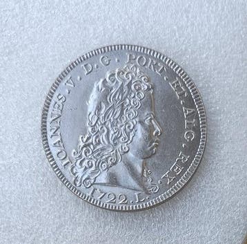 Portugal. 1 Euro / 2 1/2 Euro / 5 Euro 2008/2016 (18 moedas)