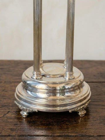 Centre de table néoclassique en métal argenté – Style Empire, Antiek en Kunst