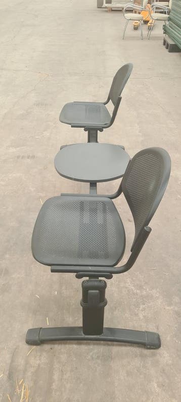 Metalen wachtkamerzitje 2 stoelen en tafel zwart gebruikt, Ophalen of Verzenden, Nieuw in verpakking