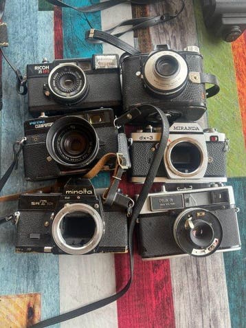 Minolta, Petri, Canon, Olympus Mixed Lot of 20+ Analog SLRs,, Nieuw
