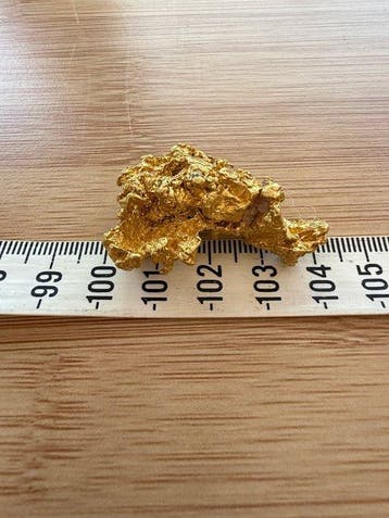 Goud Goud nugget - Hoogte: 42 mm - Breedte: 29 mm- 44.2 g -