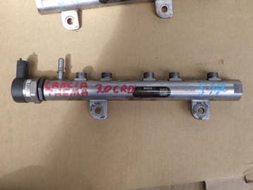 injector rail Chrysler 300C II Lancia Thema, Verzenden