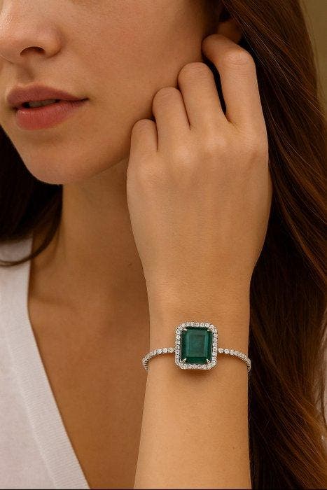 Bracelet de tennis Platine - 10.89ct. tw. Émeraude - Diamant, Handtassen en Accessoires, Antieke sieraden