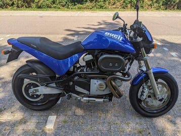 Buell - M2 Cyclone - 1275 cc - 2000, Motos